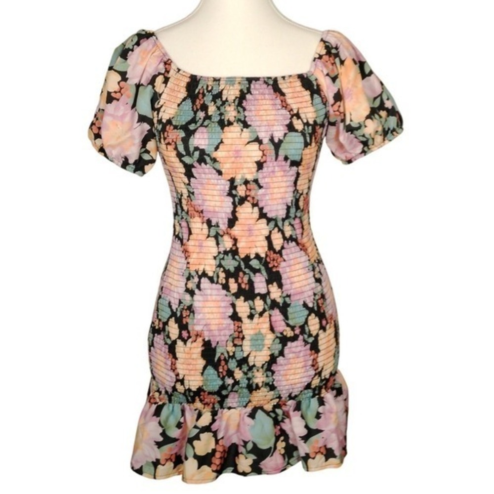 NWOT SHEIN Floral Smocked Puff Sleeve Ruffle‎ Mini Dress Peach Pink Blue M